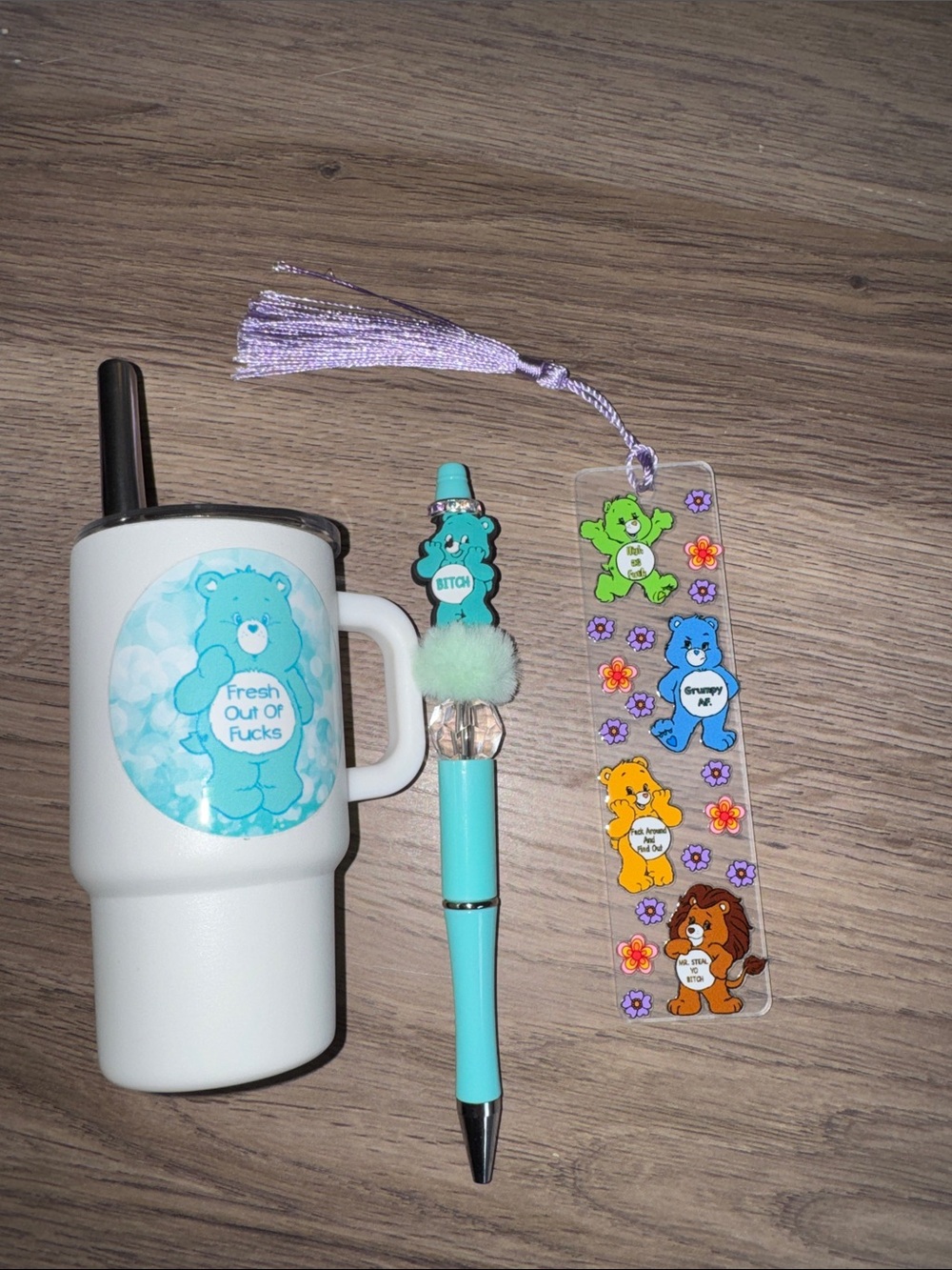 Graphic bear bundle